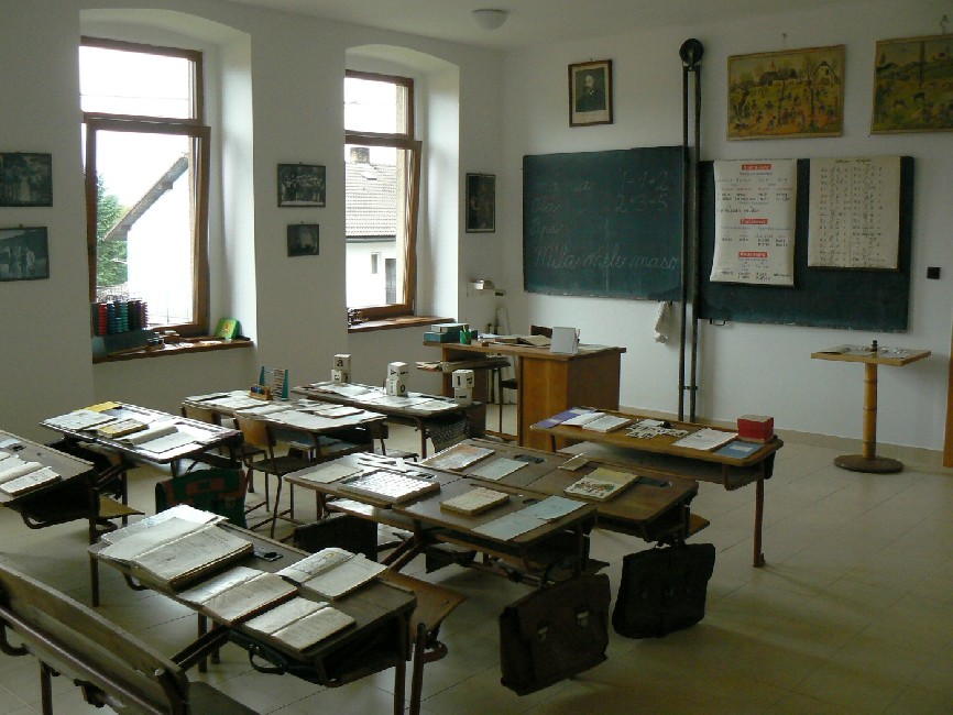 _1-skola-26.8.12.jpg